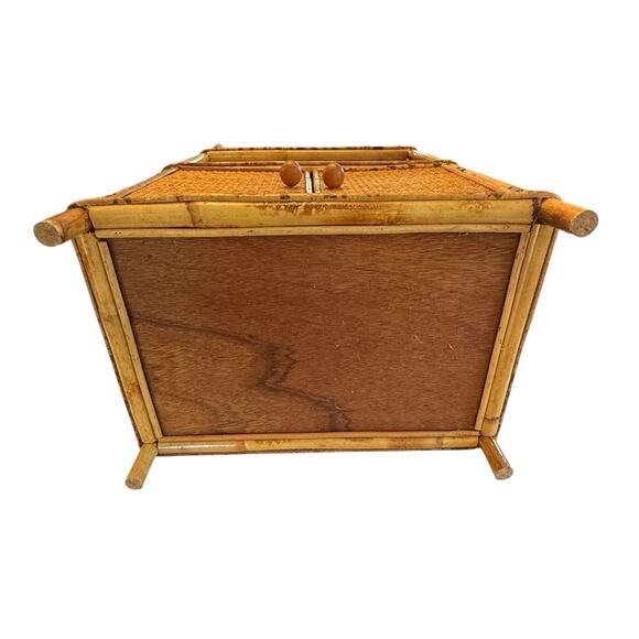 Mid 20th Century Vintage 30” Tall Bamboo Rattan Shelves Bookcase Cabinet Etagere - Picture 11 of 16